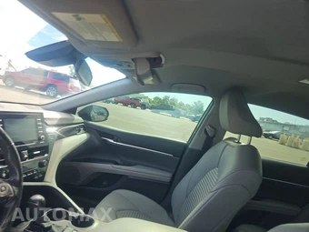 2021 Toyota Camry Hybrid SE - miniatura 18