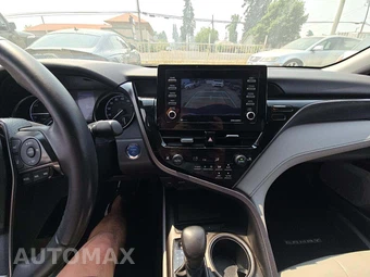 2021 Toyota Camry Hybrid SE - miniatura 10
