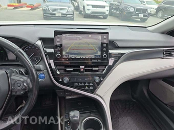 2021 Toyota Camry Hybrid SE - miniatura 10