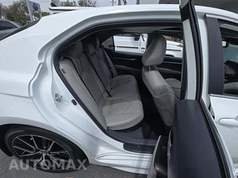 2021 Toyota Camry Hybrid SE - miniatura 16