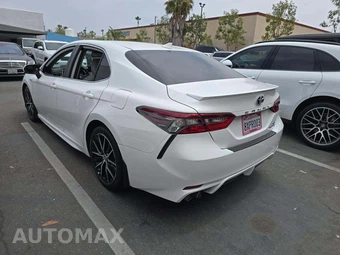 2021 Toyota Camry Hybrid SE - miniatura 2