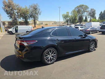 2021 Toyota Camry Hybrid XLE - miniatura 4
