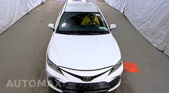 2021 Toyota Camry LE - miniatura 2