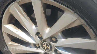 2021 Toyota Camry LE - miniatura 29