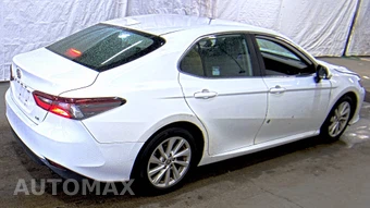 2021 Toyota Camry LE - miniatura 4