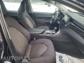 2021 Toyota Camry LE - miniatura 8