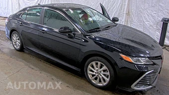 2021 Toyota Camry LE - miniatura 3