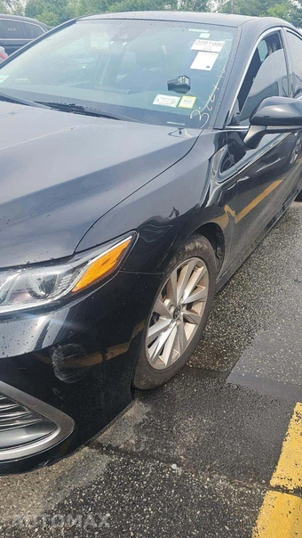 2021 Toyota Camry LE - miniatura 40