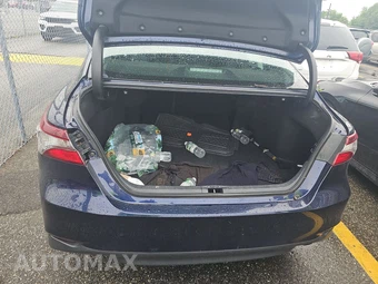 2021 Toyota Camry LE - miniatura 16