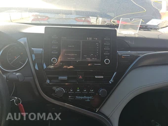 2021 Toyota Camry LE - miniatura 11
