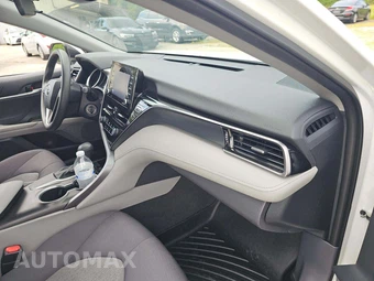2021 Toyota Camry LE - miniatura 16