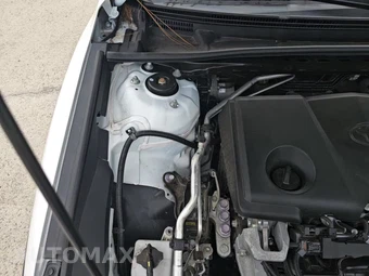 2021 Toyota Camry LE - miniatura 22