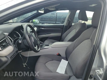 2021 Toyota Camry LE - miniatura 7