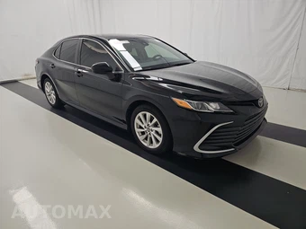 2021 Toyota Camry LE - miniatura 3