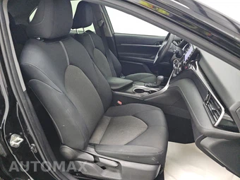 2021 Toyota Camry LE - miniatura 8