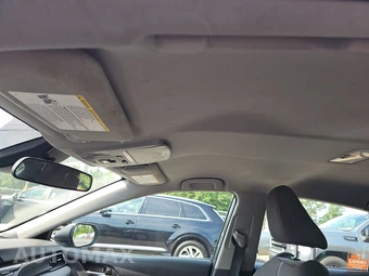2021 Toyota Camry LE – miniatura 20