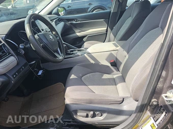 2021 Toyota Camry LE – miniatura 7