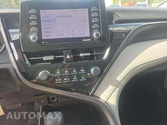 2021 Toyota Camry LE - miniatura 10