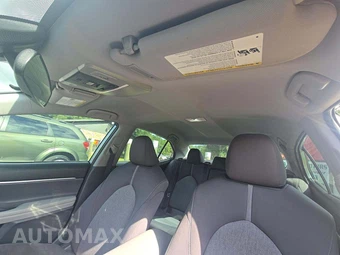 2021 Toyota Camry LE - miniatura 11