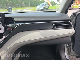 2021 Toyota Camry LE - miniatura 19