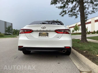 2021 Toyota Camry LE - miniatura 11