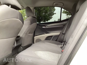 2021 Toyota Camry LE - miniatura 17