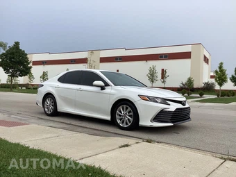 2021 Toyota Camry LE - miniatura 8