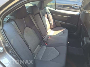 2021 Toyota Camry LE - miniatura 16