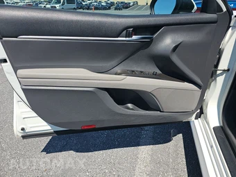 2021 Toyota Camry LE - miniatura 15