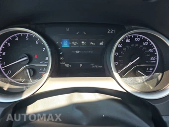 2021 Toyota Camry LE - miniatura 18