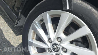 2021 Toyota Camry LE - miniatura 23