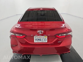 2021 Toyota Camry SE - miniatura 5