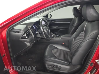 2021 Toyota Camry SE - miniatura 9