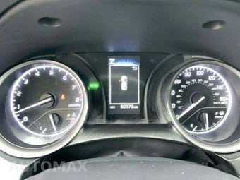 2021 Toyota Camry SE - miniatura 10