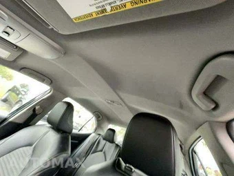 2021 Toyota Camry SE - miniatura 12