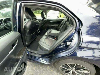 2021 Toyota Camry SE - miniatura 14