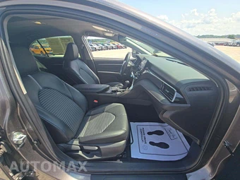2021 Toyota Camry SE - miniatura 15