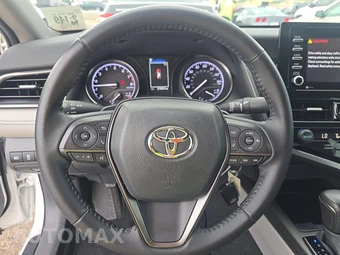 2021 Toyota Camry SE - miniatura 16