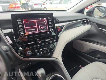 2021 Toyota Camry SE - miniatura 17