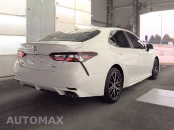 2021 Toyota Camry SE - miniatura 5