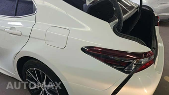 2021 Toyota Camry SE - miniatura 20