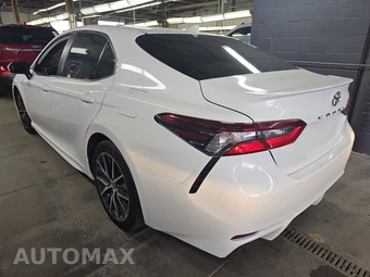 2021 Toyota Camry SE - miniatura 6