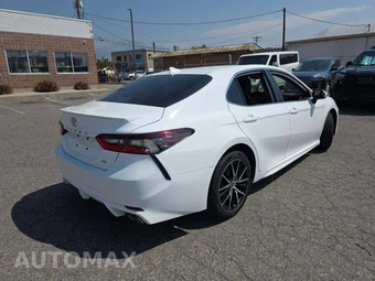 2021 Toyota Camry SE - miniatura 3
