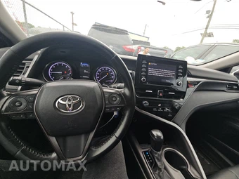 2021 Toyota Camry SE - miniatura 11