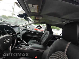 2021 Toyota Camry SE - miniatura 18