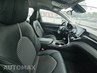 2021 Toyota Camry SE - miniatura 8