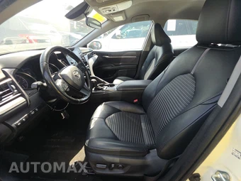 2021 Toyota Camry SE - miniatura 13
