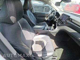 2021 Toyota Camry SE - miniatura 14