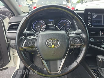 2021 Toyota Camry SE - miniatura 10