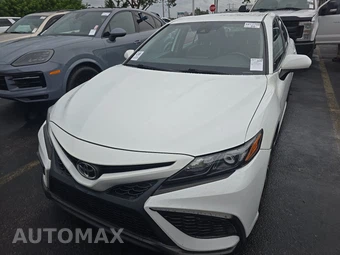 2021 Toyota Camry SE - miniatura 2